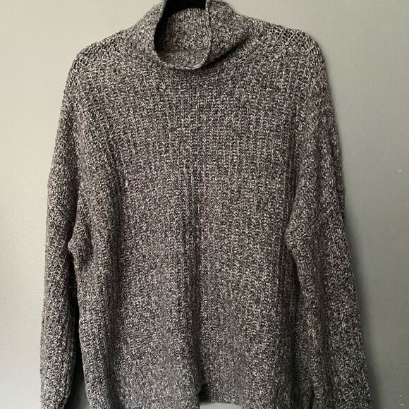 American Eagle Gray Turtleneck Knit Sweater Size M - Picture 1 of 7